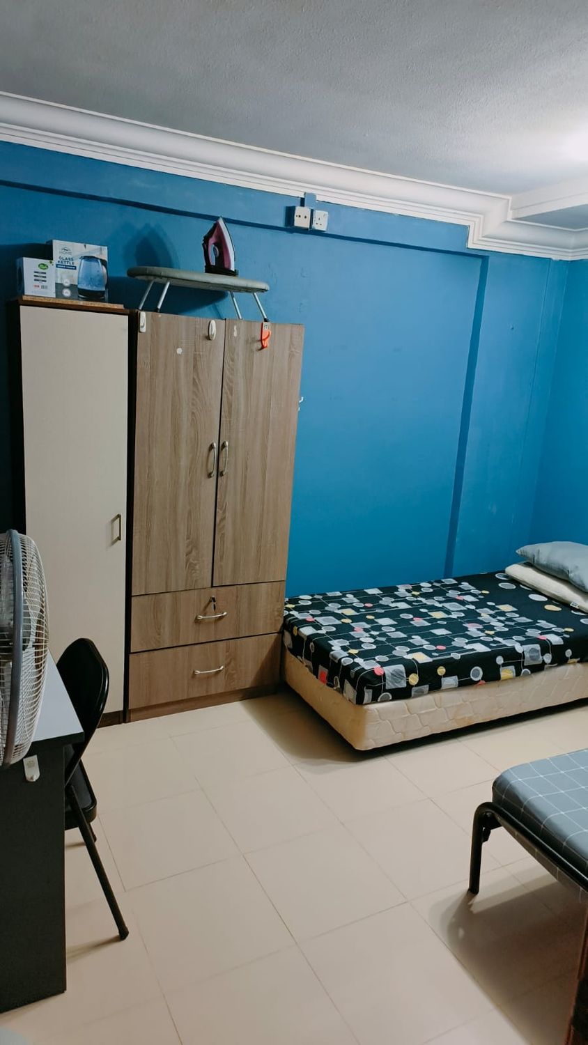 (Room Sharing) Bukit Batok MRT Common Room
