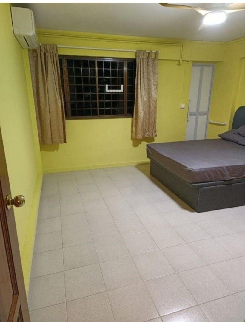 Yishun MRT Common Room