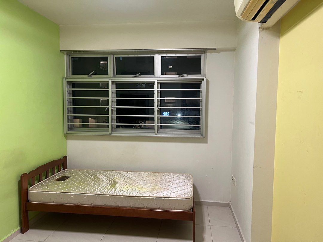 Khatib MRT Common Room