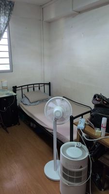 (Room Sharing) Commonwealth MRT Common Room