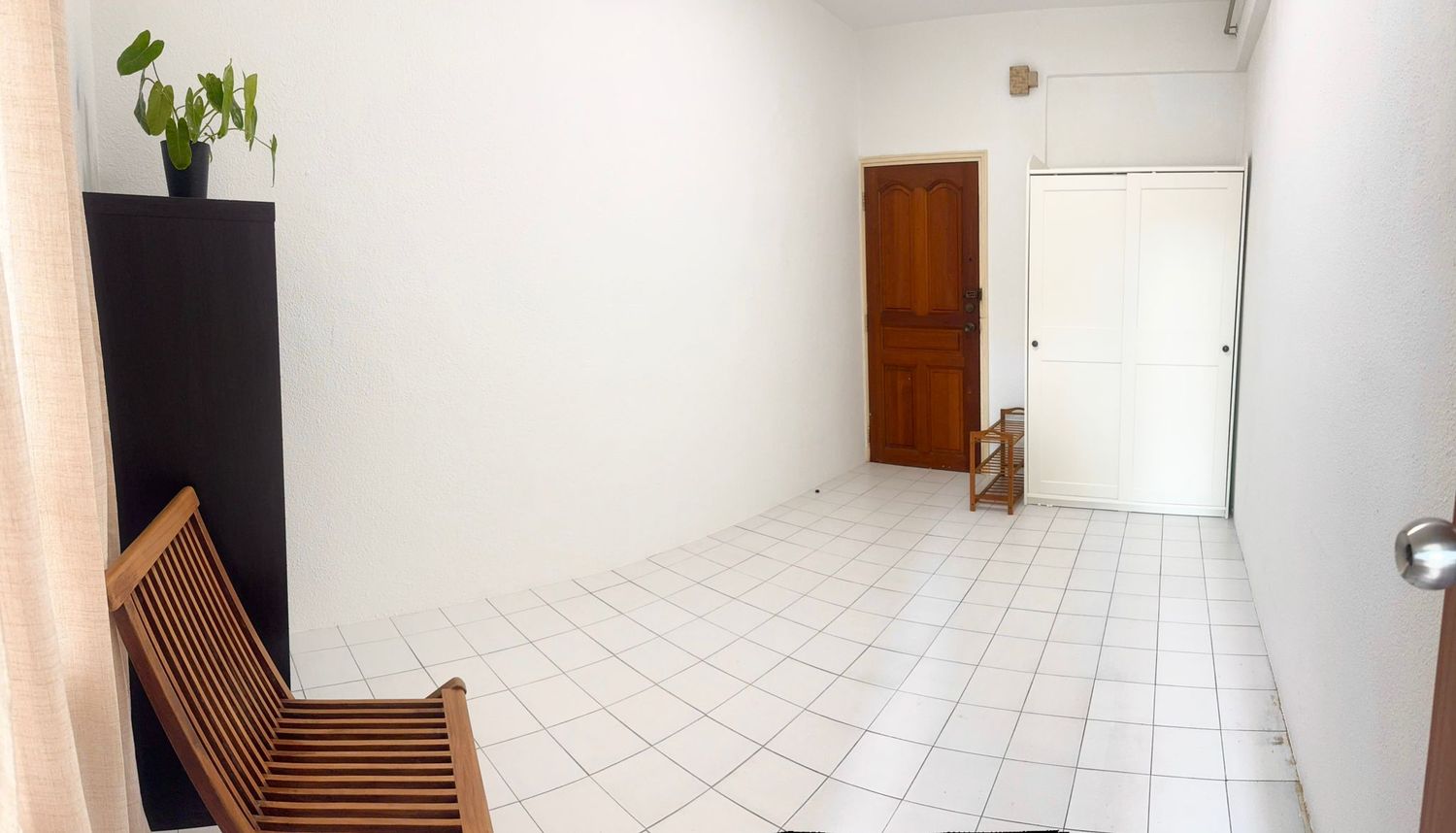 Marine Parade MRT Master Room