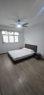 Admiralty MRT Master Room