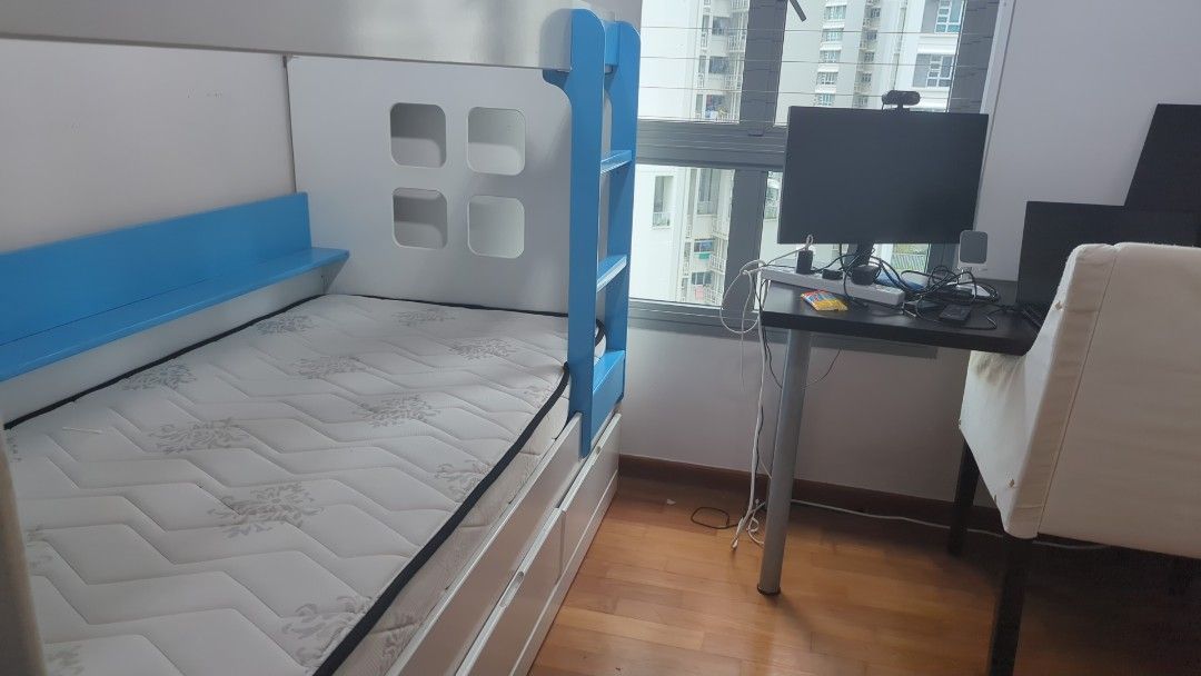 Queenstown MRT Common Room