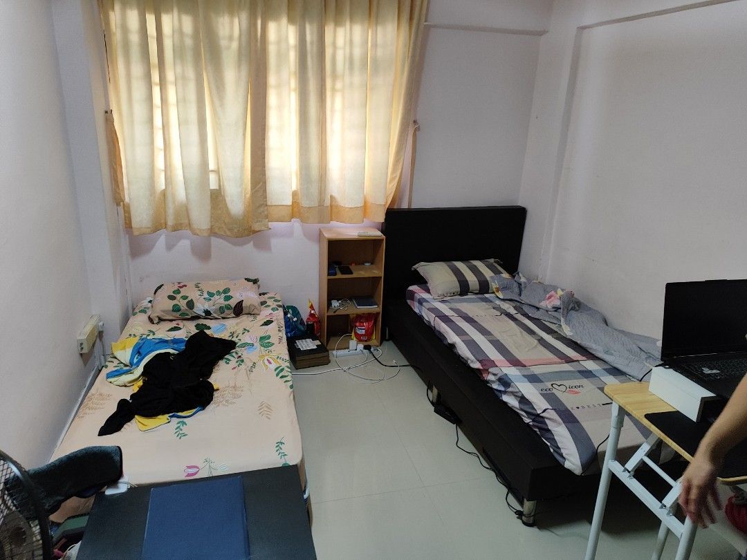(Room Sharing) Woodlands MRT Common Room