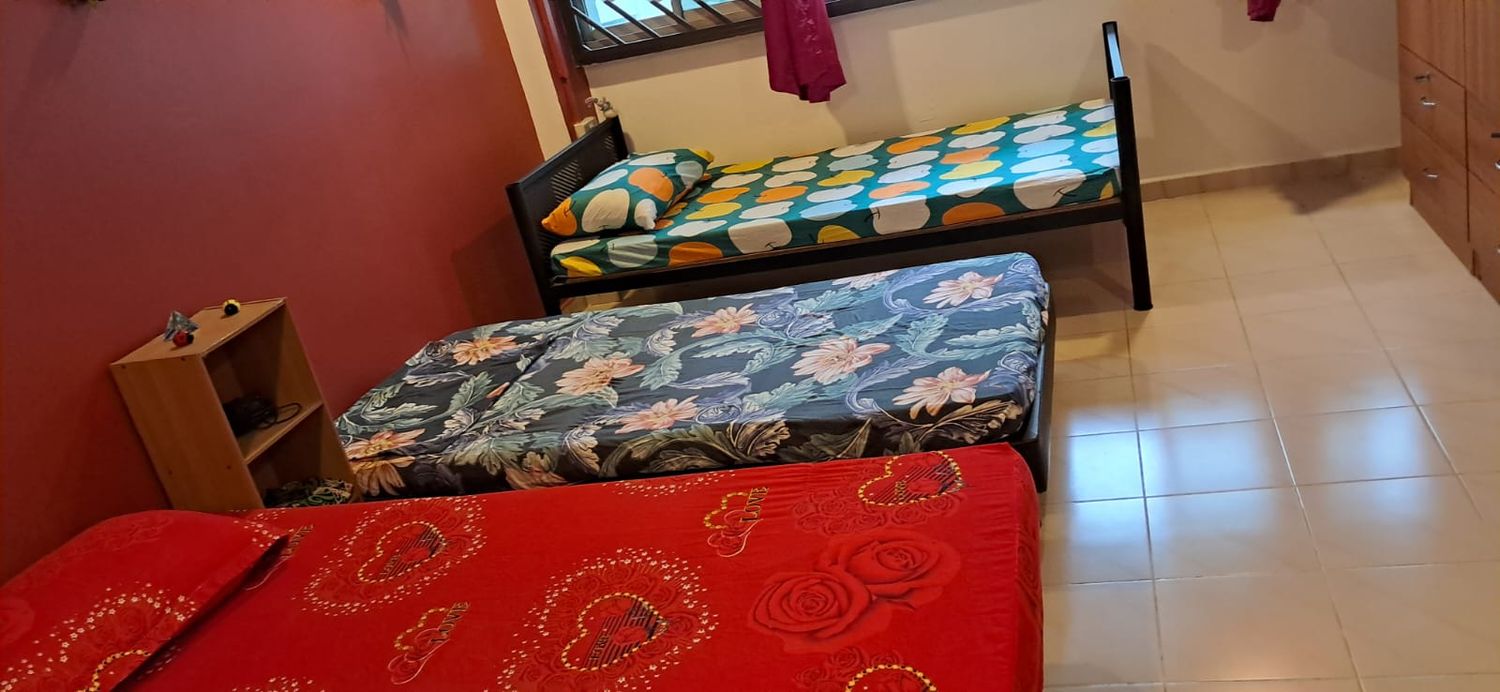 (Room Sharing) Yishun MRT Master Room