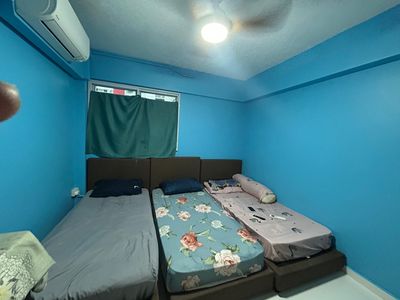 (Room Sharing) Marymount MRT Common Room