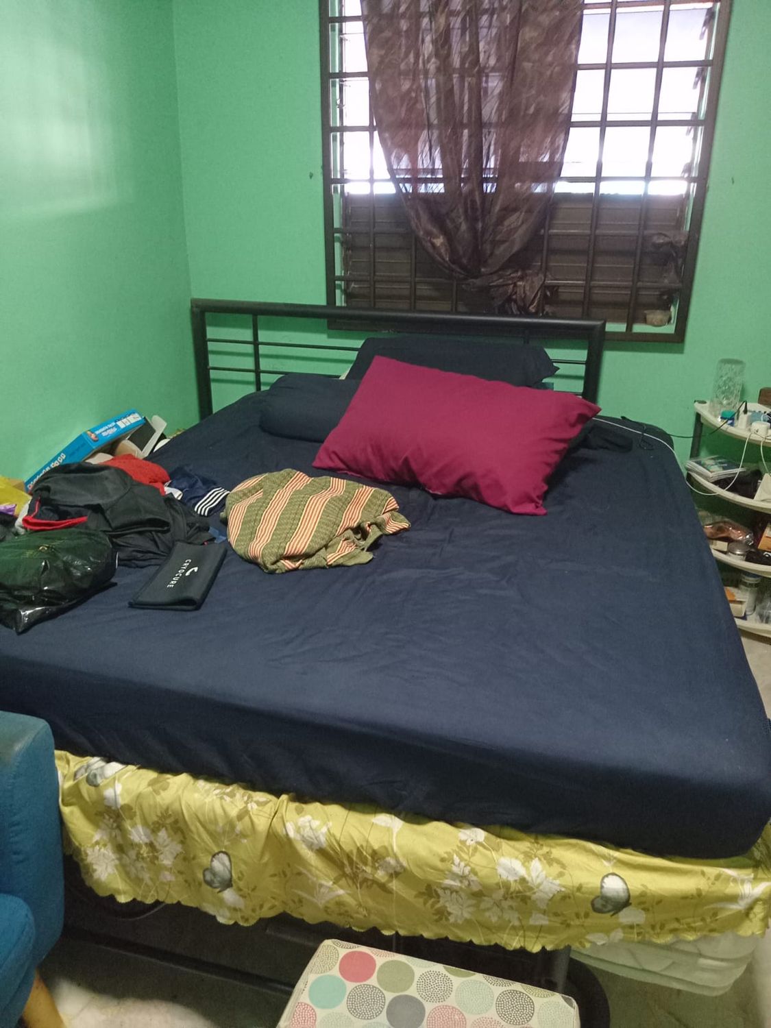 (Room Sharing) Hougang MRT Common Room