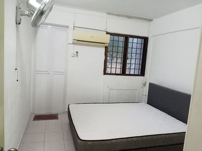 Tampines MRT Master Room