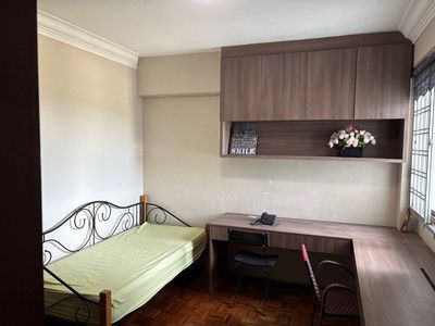 Khatib MRT Common Room