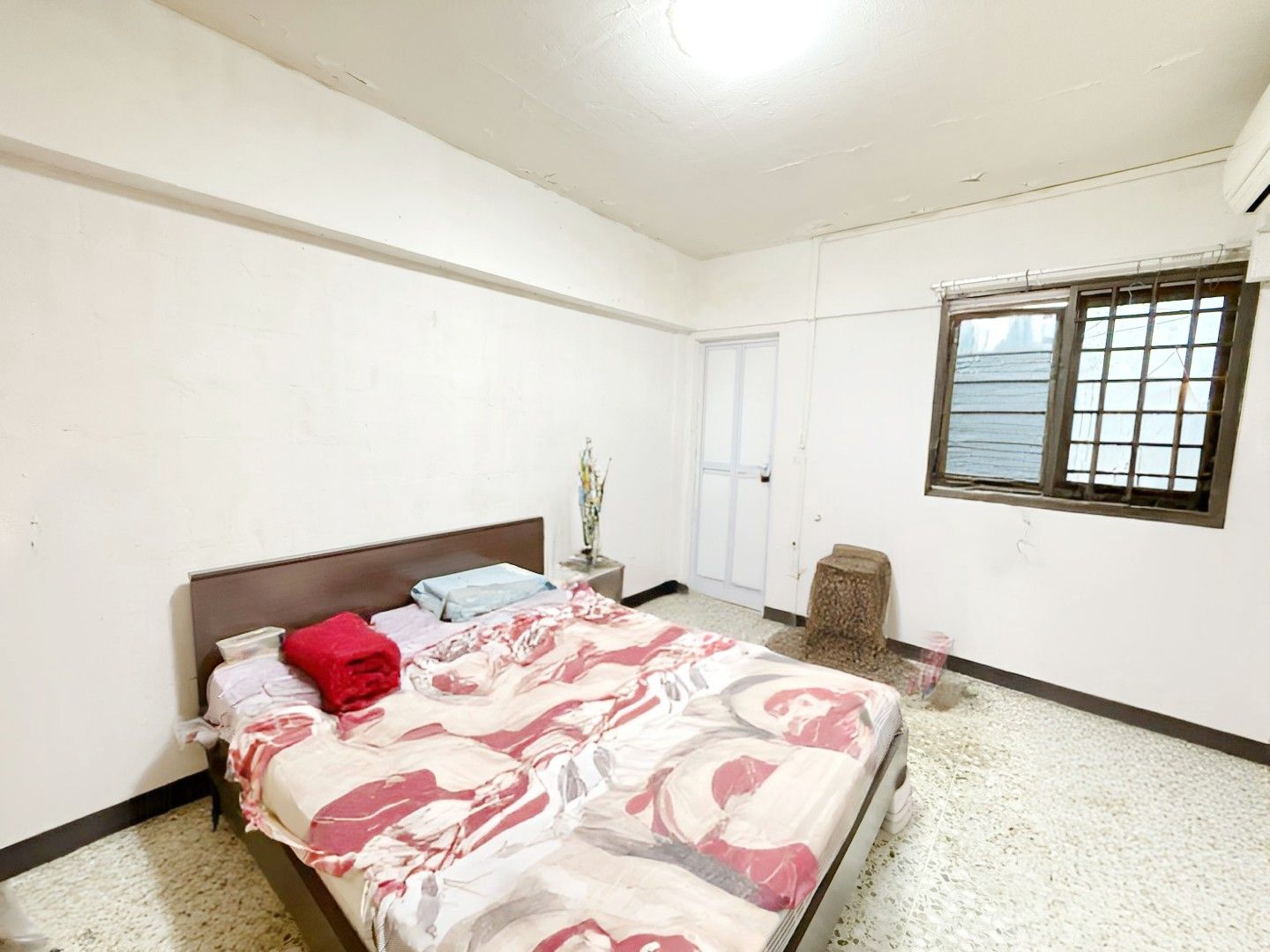 Marsiling MRT Master Room