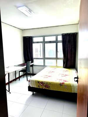 Buona Vista MRT Common Room