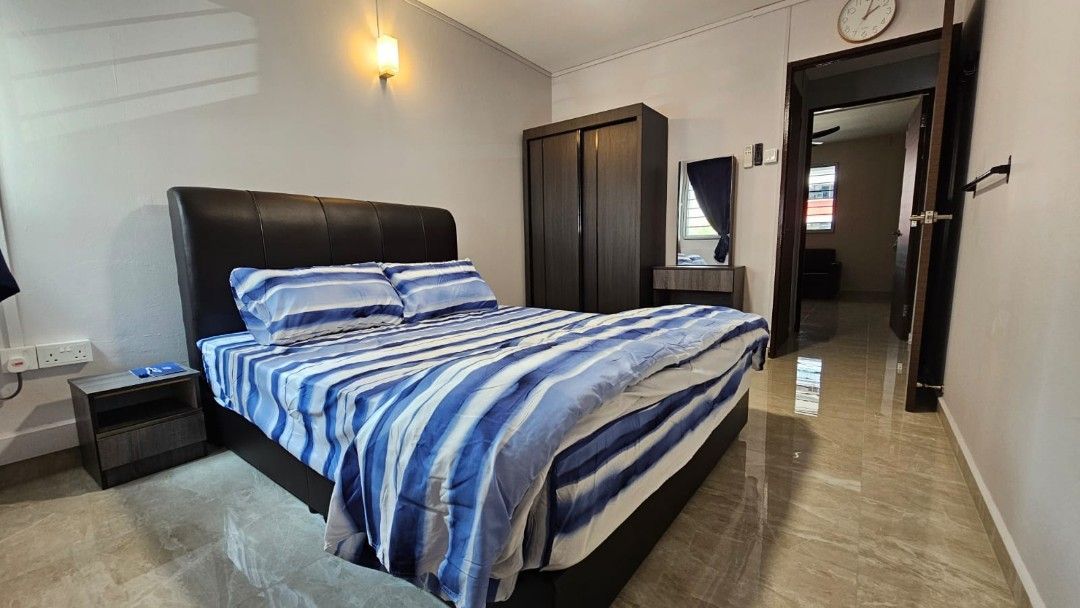 Bukit Batok MRT Master Room