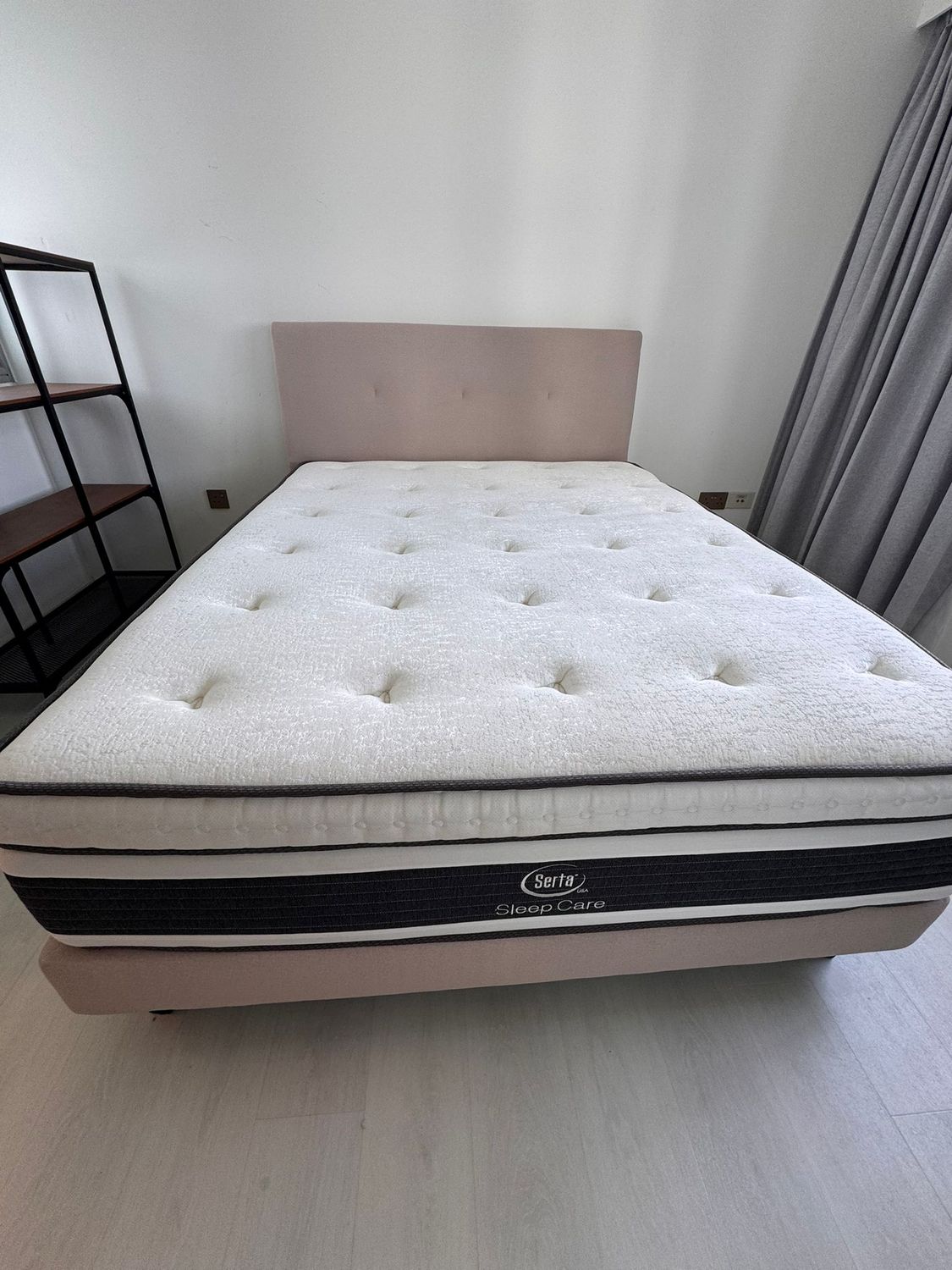 Holland MRT Master Room