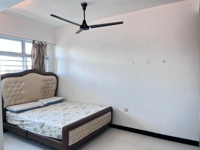 Seletar MRT Master Room