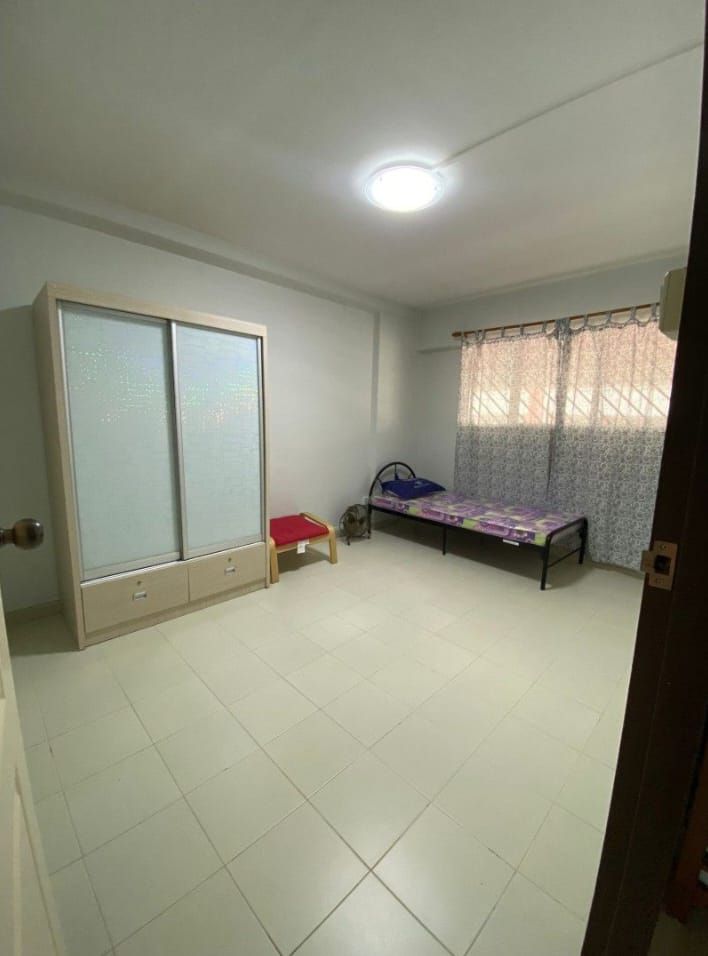 Yishun MRT Common Room