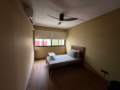 Lakeside MRT Common Room