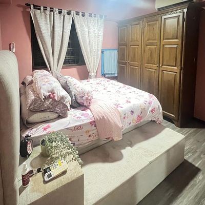 Admiralty MRT Master Room