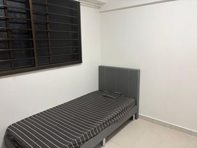 (Room Sharing) Bukit Panjang MRT Common Room