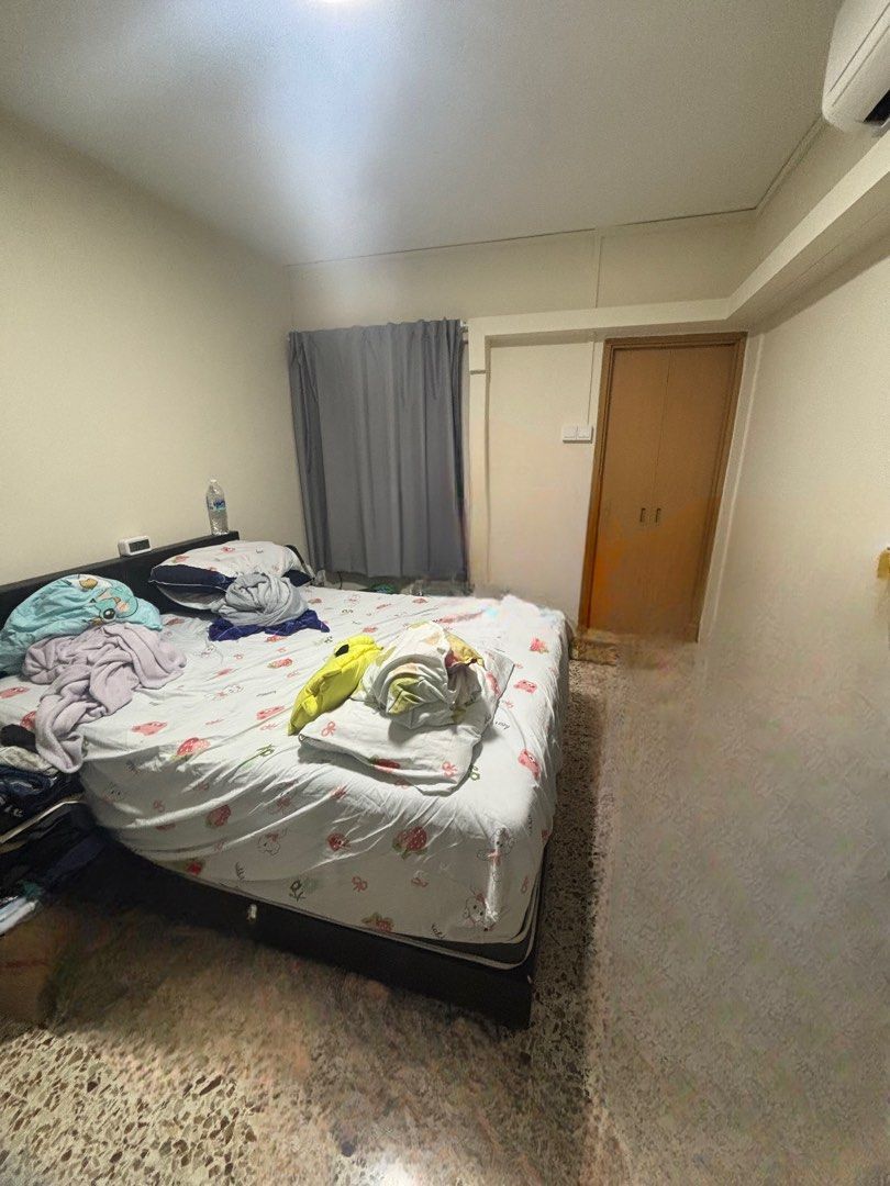 Ang Mo Kio MRT Master Room