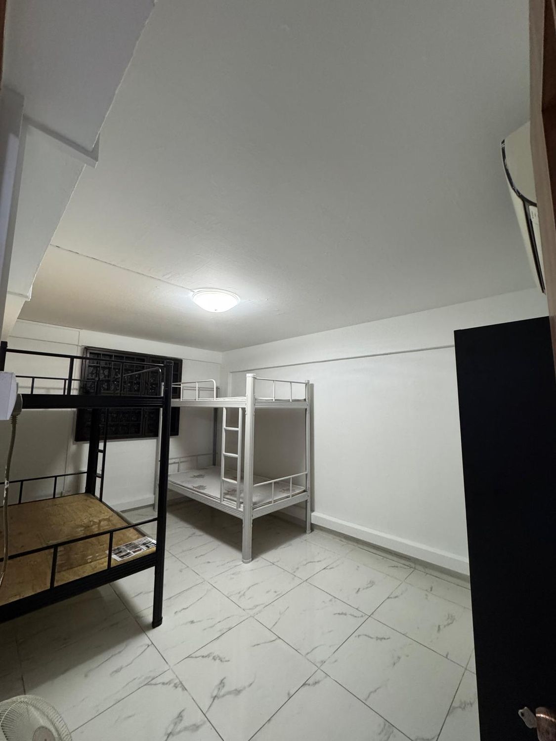 (Room Sharing) Commonwealth MRT Common Room