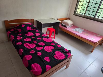 (Room Sharing) Yew Tee MRT Common Room