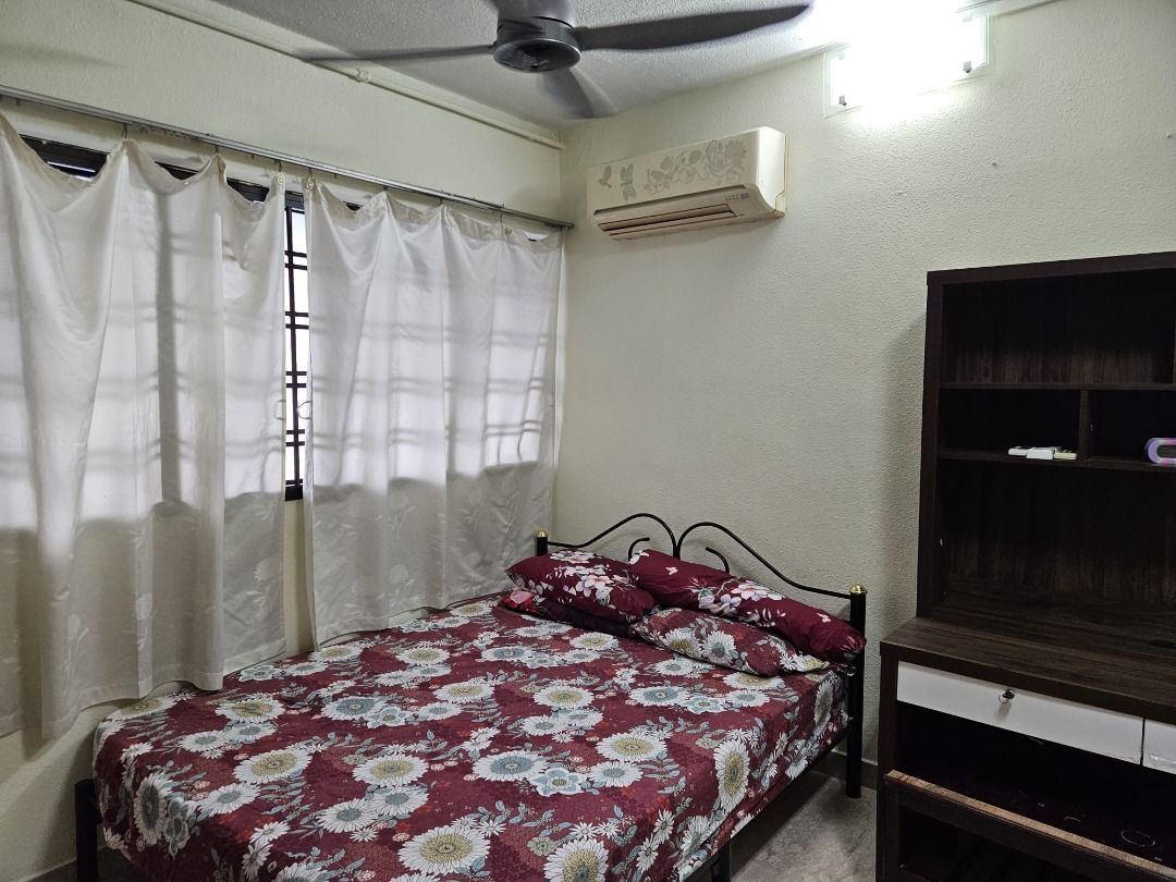 Jurong East MRT Common Room