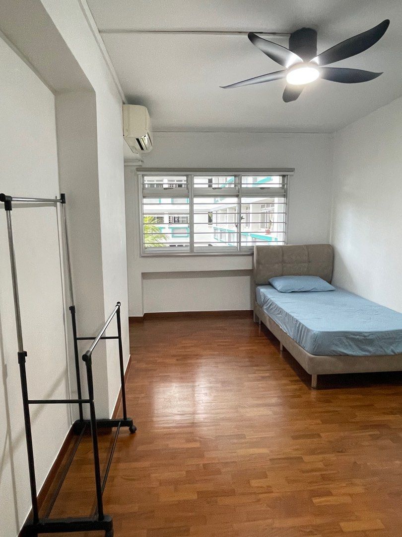 Pasir Ris MRT Common Room