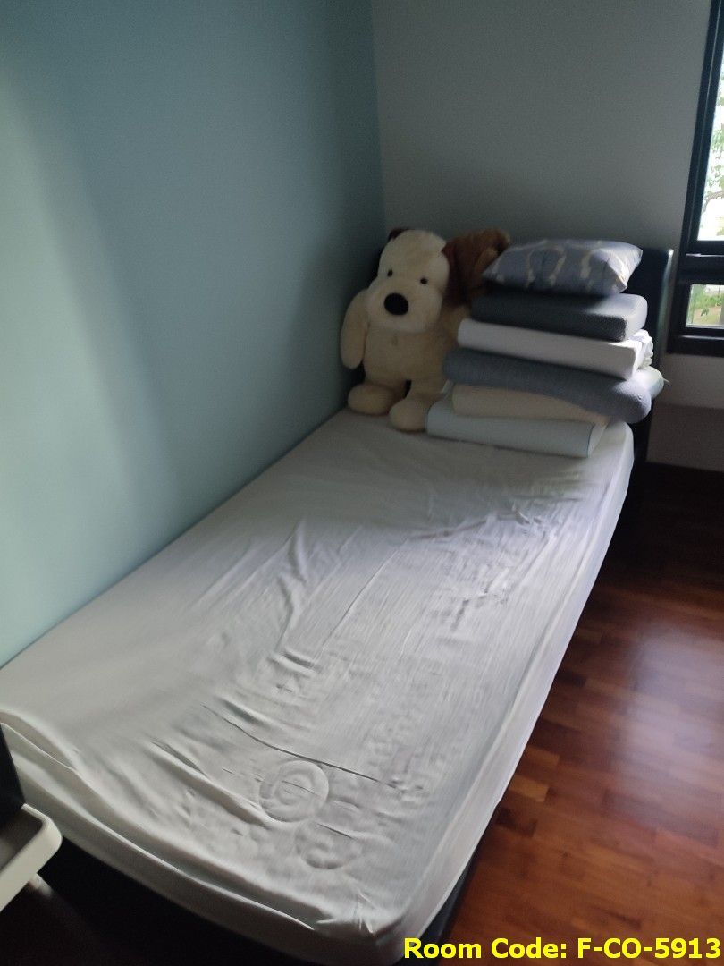 Pioneer MRT Common Room