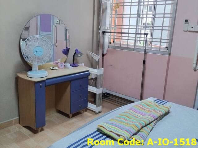 Yishun MRT Master Room