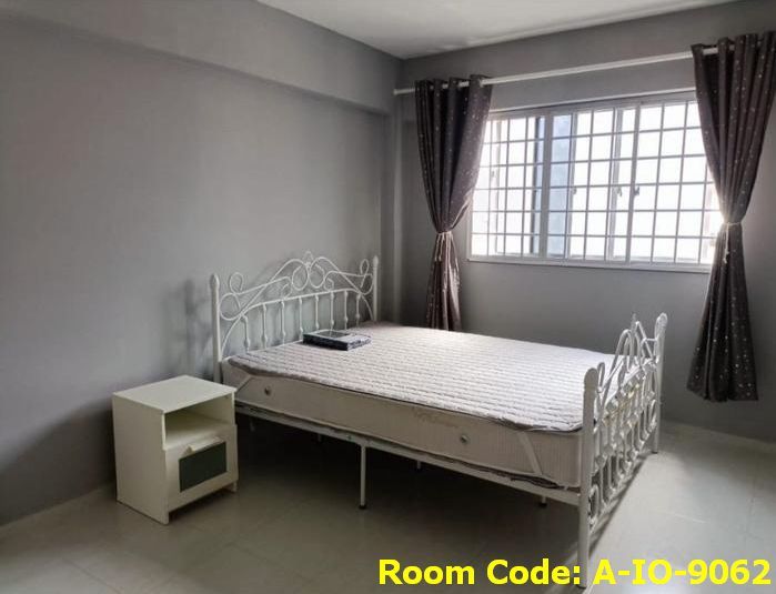 Yishun MRT Common Room