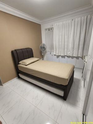 Punggol MRT Master Room