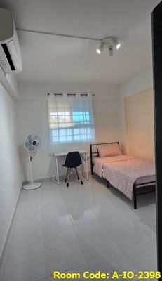 Mayflower MRT Common Room