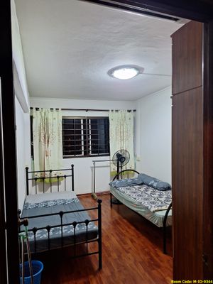(Room Sharing) Clementi MRT Common Room