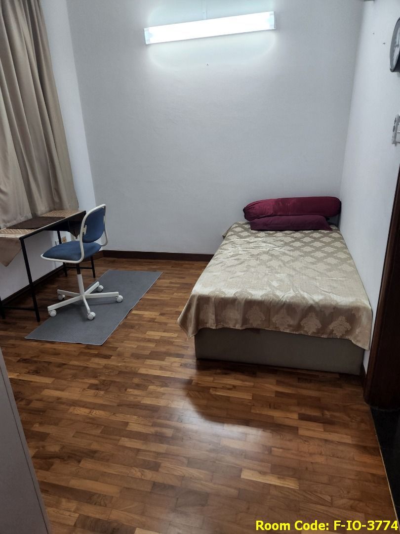 Paya Lebar MRT Master Room