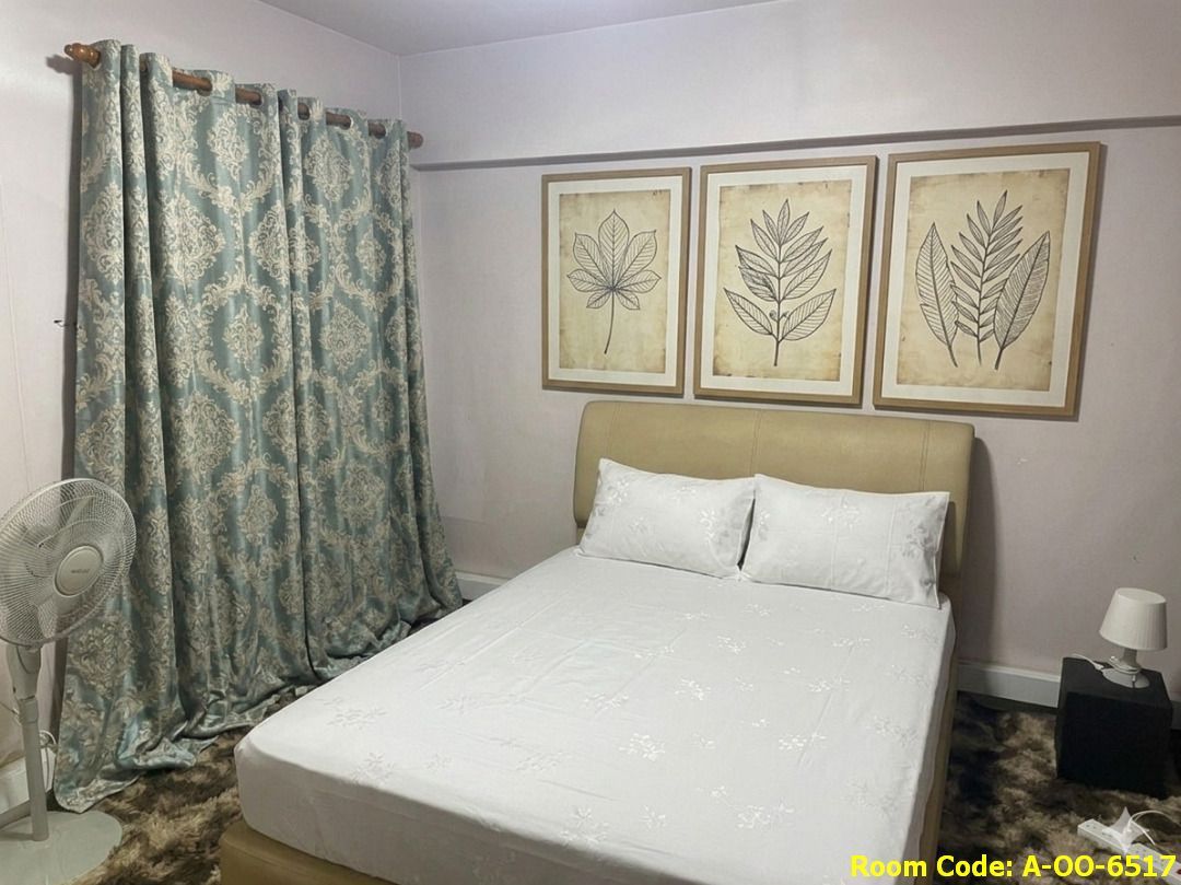 Sengkang MRT Master Room