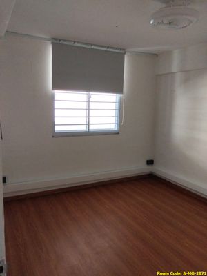 Buona Vista MRT Common Room