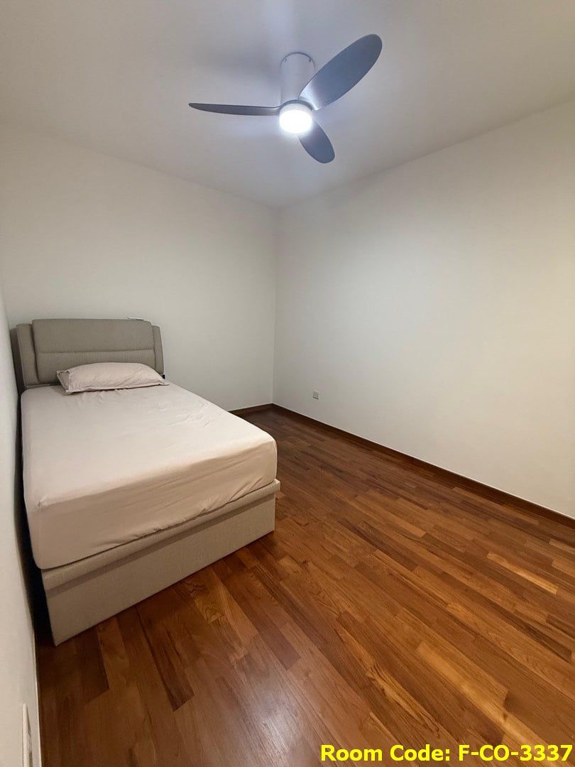 Tiong Bahru MRT Common Room