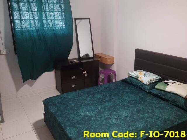 Ang Mo Kio MRT Common Room