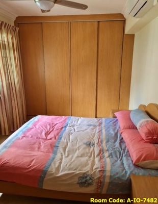 Boon Lay MRT Master Room