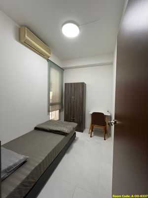 Lakeside MRT Common Room