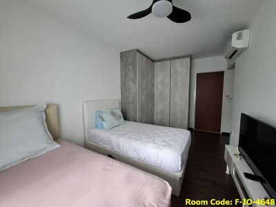 Khatib MRT Master Room