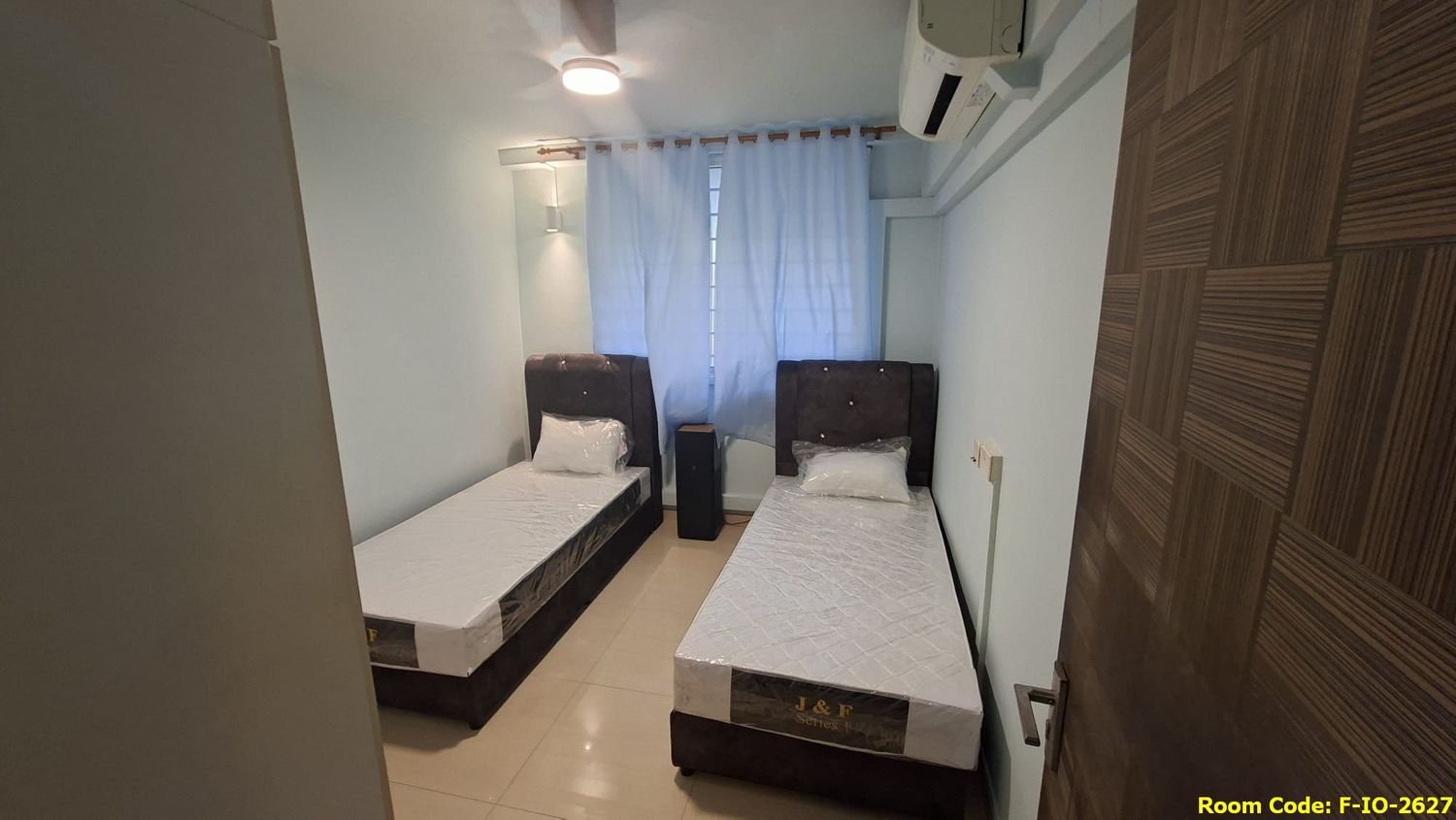 Yishun MRT Common Room