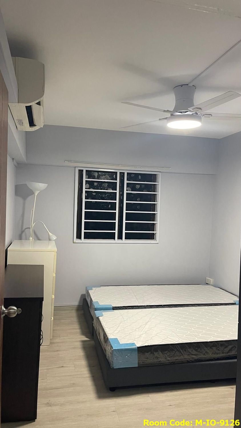 Ang Mo Kio MRT Common Room