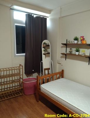 Ang Mo Kio MRT Common Room
