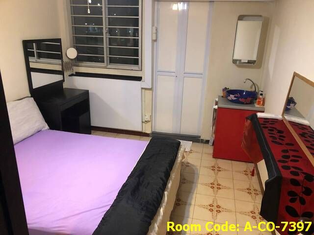 Ang Mo Kio MRT Master Room