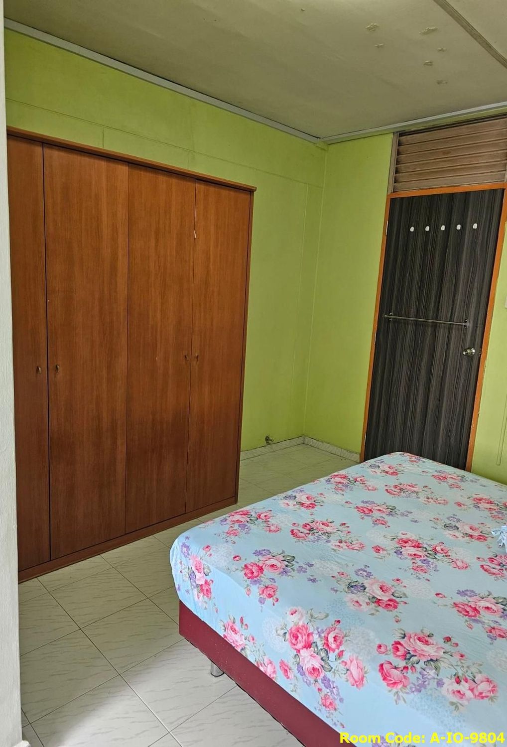 Choa Chu Kang MRT Master Room