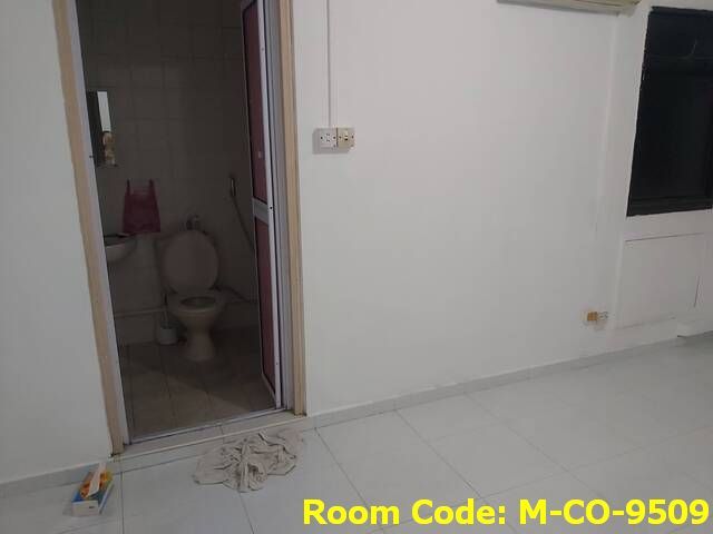 Choa Chu Kang MRT Common Room