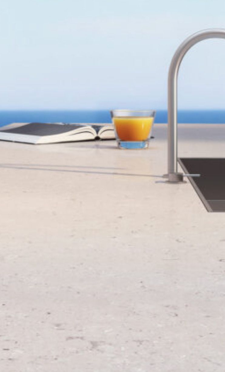 4130-Clamshell Caesarstone 20mm
