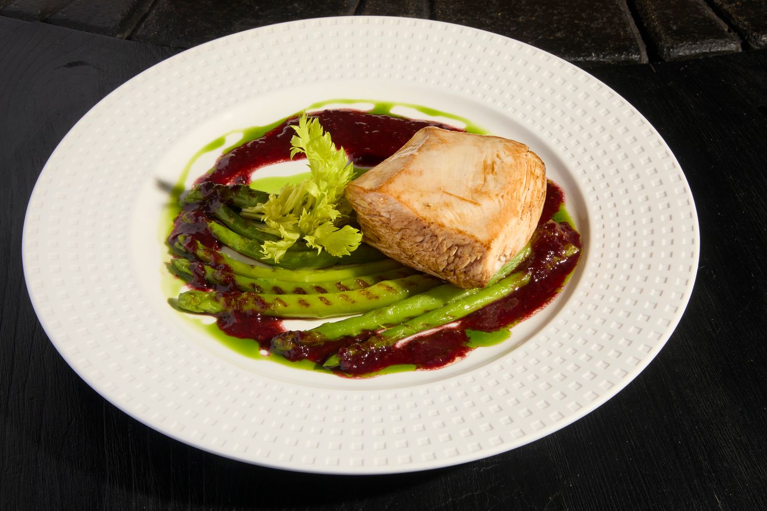 Стейк индейки со спаржей