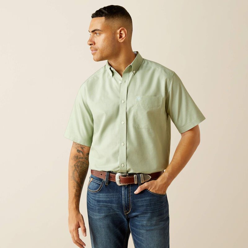 10058980 Wrinkle Free Solid Classic Fit Shirt